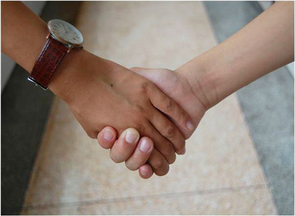 7��19�գ����ݾ���վһ������С�ҵ��к�Ҫ�x�_�ˣ��ѹ�ͬ��̎ʮ����ĺ��ӂ��͡�������꠆T��ʮ�ֲ��ᡣ�D��С�Һ�꠆T�o�յ��p�֡�һ��꠆T����ӛ���������҂��֠����֣����B���ġ���