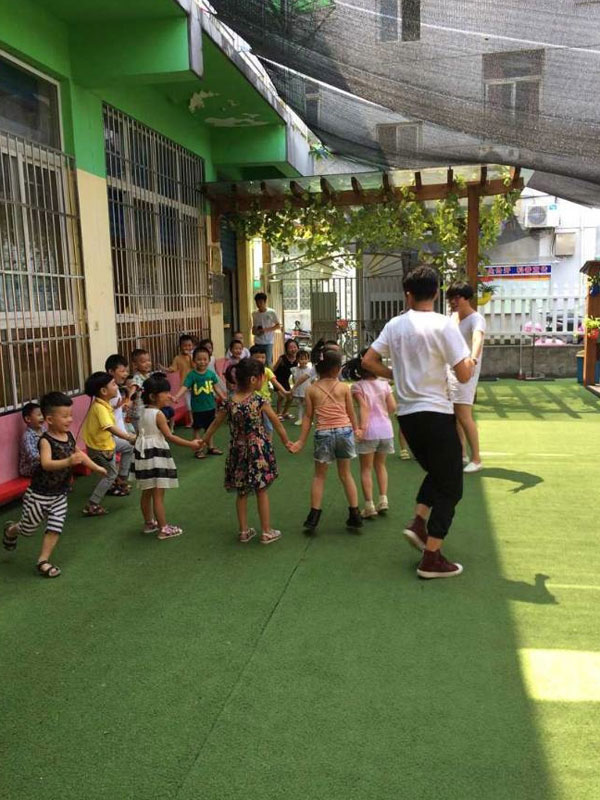 ־Ը�ߞ��а�С���т�����һ�����ӻ���w���Α��n��