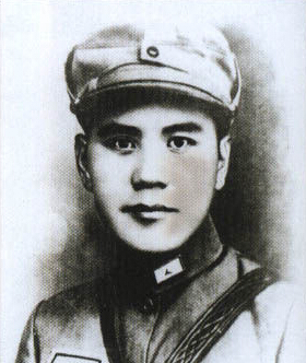 �����壨1902.7.4��1938.4.22������������Ӣ�ۡ���ܰɽ���|������ˣ��������܊�܊�T����2܊6�����L�������܏��W(xu��)����Ҋ��ί�΅��c��������׃��׽�Y�Єӡ�1938�꣬��������S�Rռɽ�ڃ�(n��i)�ɹŰ��^�й�ꖿh�t�͗U�Ӵ��c��܊�^��Ѫ��(zh��n)��4��22�գ������岻�������������܊�����׼����������������������������e����׷�������1961�꣬���ʡ��������׷�J(r��n)������������ʿ��2014��9�£���(j��ng)�h���롢����(w��)Ժ����(zh��n)�������屻����������������300����������Ӣ�Һ�Ӣ��Ⱥ�w��䛡�