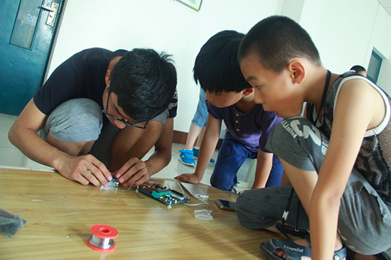 �Ї�(gu��)ʯ�ʹ�W(xu��)���A�|������(m��ng)֮�������̈F(tu��n)��ɽ�|ʡ�S�u��(j��ng)��(j��)�_�l(f��)�^(q��)ᘌ�(du��)����(w��)���ˆT��Ů�����؃�ͯ�_չ������(d��ng)�����H�_�O(sh��)�Z��(sh��)���n�̽̌W(xu��)��߀�_չҕ�l�̌W(xu��)��ħ�g(sh��)��ħ�����L�����dȤ��n�̡� (3)