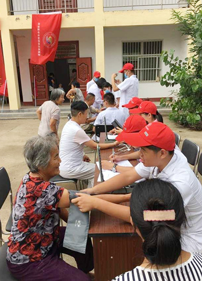 �ʝ��t�W���ƌWУ���ഺ���� �۝M���g�������t������		