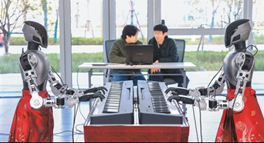 機器人“上學”記