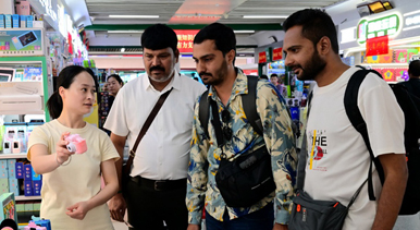 浙江義烏：外商云集采購忙